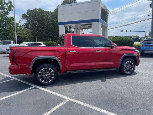 Used 2025 Toyota Tundra Limited AWD/4WD image 7
