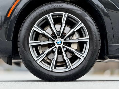Used 2021 BMW X6 xDrive40i AWD/4WD image 17