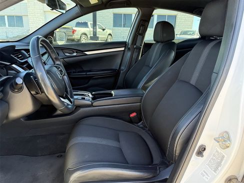 Used 2019 Honda Civic Sport image 24