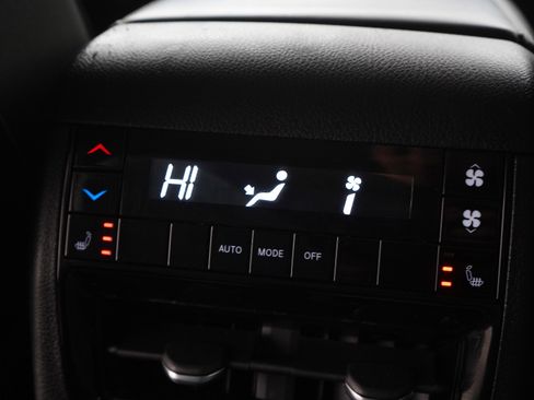 Used 2021 Jeep Grand Cherokee L Limited w/ Trailer Tow Group (B) image 23