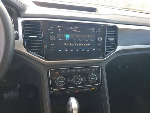 Used 2023 Volkswagen Atlas SE image 20