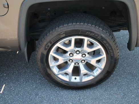 Used 2015 GMC Sierra 1500 SLT w/ SLT Crew Cab Value Package AWD/4WD image 29
