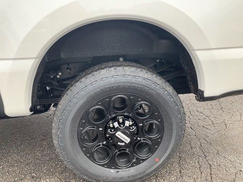 New 2026 Ford F350 Lariat w/ Black Appearance Package image 35