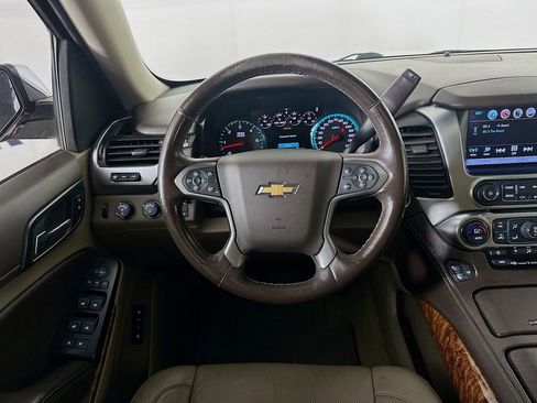 Used 2018 Chevrolet Suburban Premier image 28