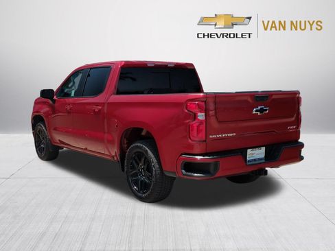 Used 2025 Chevrolet Silverado 1500 RST w/ Convenience Package II RWD image 7
