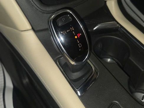 Used 2018 Cadillac XT5 Luxury w/ Driver Awareness Package image 20