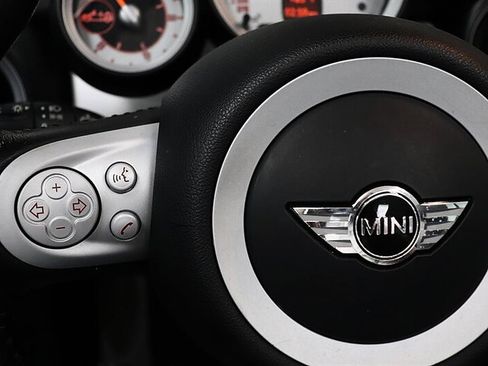 Used 2010 MINI Cooper Convertible FWD image 33