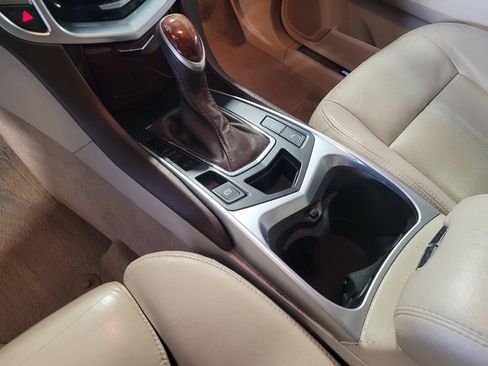 Used 2015 Cadillac SRX Luxury image 26