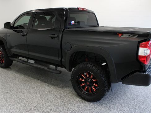 Used 2019 Toyota Tundra SR5 w/ SR5 Upgrade Package AWD/4WD image 10