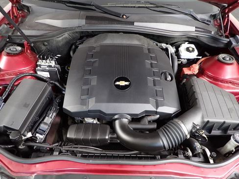 Used 2010 Chevrolet Camaro LT RWD image 38