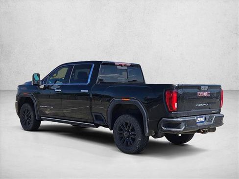 Certified 2021 GMC Sierra 2500 Denali w/ Denali Black Diamond Edition AWD/4WD image 7