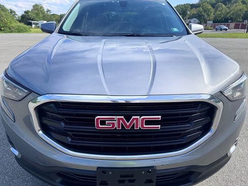 Used 2018 GMC Terrain SLE w/ Infotainment Package I AWD/4WD image 2