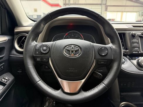 Used 2014 Toyota RAV4 Limited w/ Technology Package AWD/4WD image 15