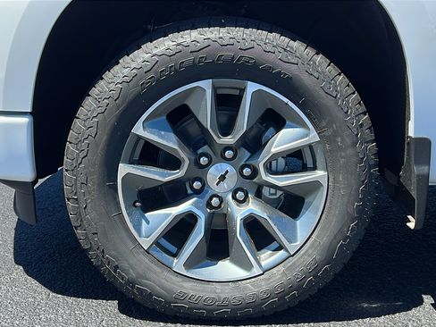 New 2026 Chevrolet Silverado 1500 RST AWD/4WD image 13