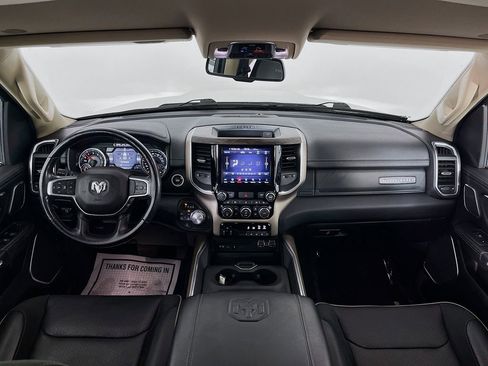 Used 2019 RAM 1500 Laramie AWD/4WD image 12
