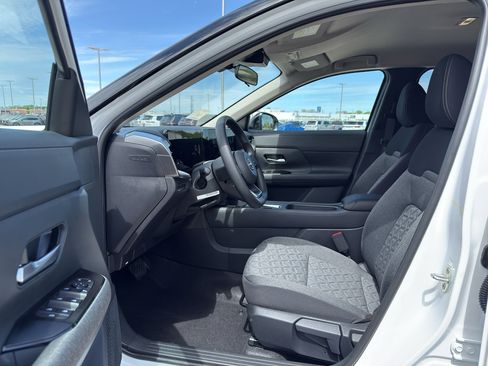 New 2026 Nissan Kicks SV AWD/4WD image 11