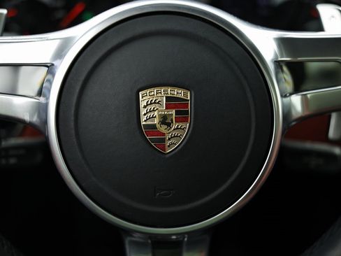 Used 2015 Porsche 911 Targa 4S image 32