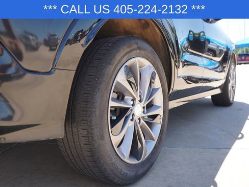 Used 2023 Buick Encore GX Select w/ Sport Touring Package FWD image 9