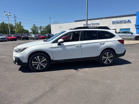 Used 2019 Subaru Outback 2.5i Limited AWD/4WD image 15