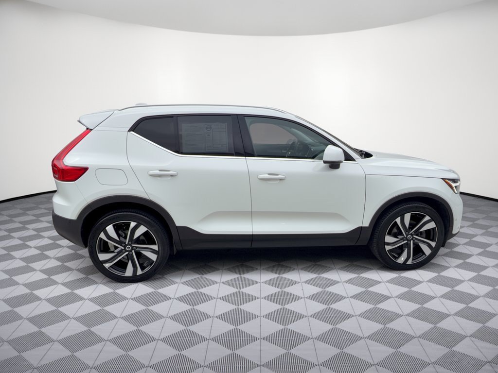 Used 2023 Volvo XC40 B5 Ultimate w/ Protection Package Premier AWD/4WD image 8