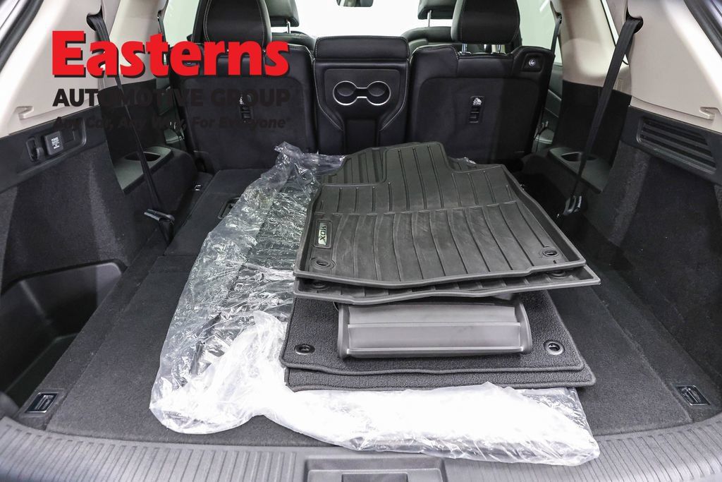 Used 2023 Acura MDX w/ Technology Package AWD/4WD image 26