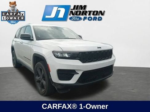 Used 2024 Jeep Grand Cherokee Altitude AWD/4WD image 1