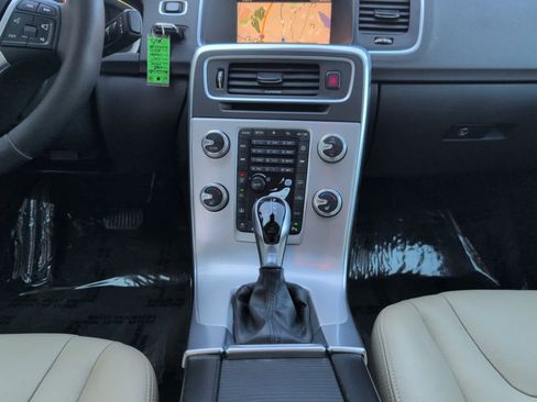 Used 2018 Volvo S60 T5 Inscription AWD/4WD image 17
