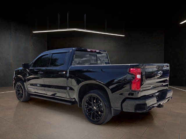 Used 2024 Chevrolet Silverado 1500 High Country w/ High Country Premium Package AWD/4WD image 5