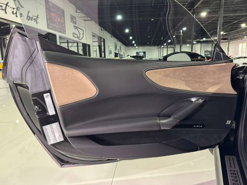 Used 2023 Ferrari SF90 Stradale image 27