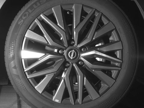 Used 2025 Nissan Altima 2.5 SV image 13