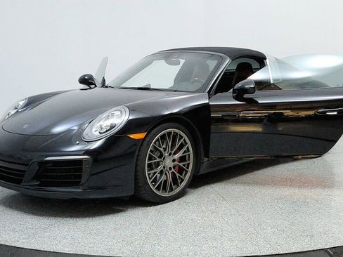 Used 2017 Porsche 911 Targa 4S image 9