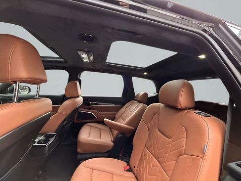 Used 2025 Kia Telluride SX Prestige X-Line image 14