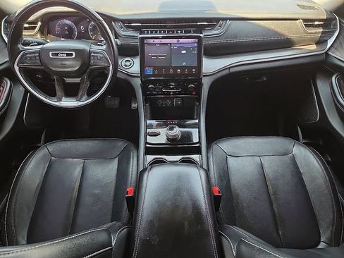 Used 2022 Jeep Grand Cherokee Limited AWD/4WD image 10