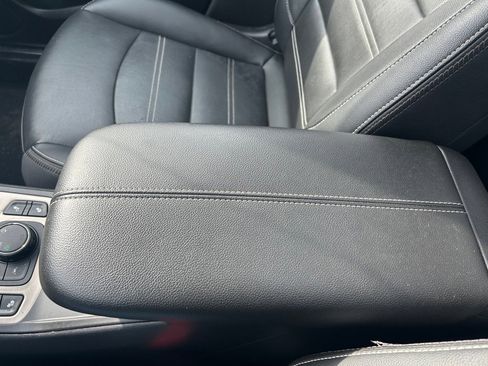 Used 2022 GMC Terrain Denali image 48