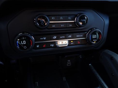 New 2026 Ford Bronco Raptor w/ Interior Carbon Fiber Pack AWD/4WD image 23