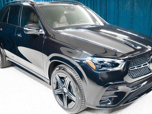 New 2026 Mercedes-Benz GLE 580 4MATIC image 3