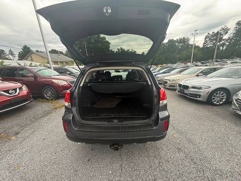 Used 2014 Subaru Outback 2.5i Premium AWD/4WD image 12