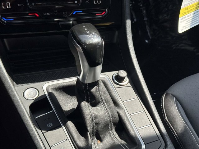 New 2026 Volkswagen Jetta SE FWD image 21