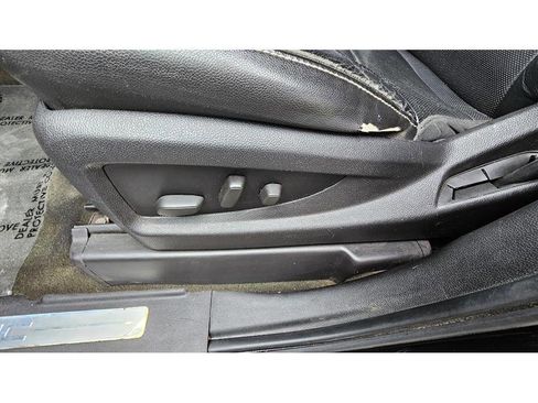 Used 2015 GMC Yukon SLT image 31