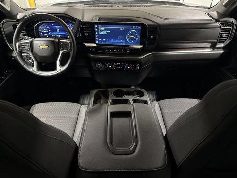 Used 2023 Chevrolet Silverado 1500 LT AWD/4WD image 10