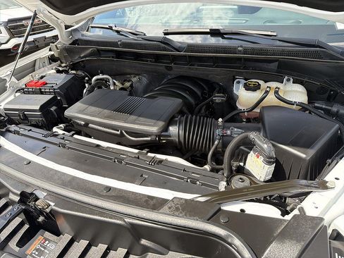 Used 2024 GMC Yukon SLT RWD image 29
