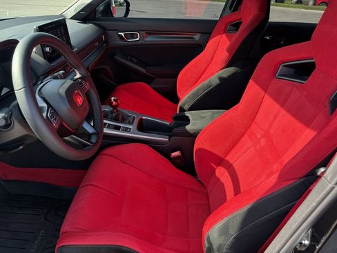 Used 2025 Honda Civic Type R image 8