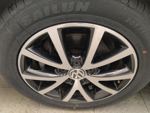 Used 2016 Volkswagen Jetta SE FWD image 31