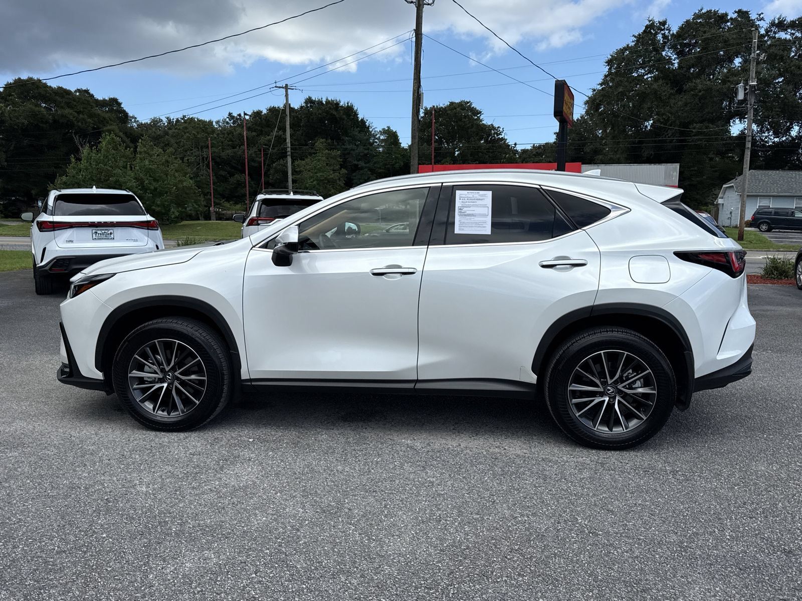 Used 2025 Lexus NX 250 FWD w/ Towing Package (2000 Lbs) image 2