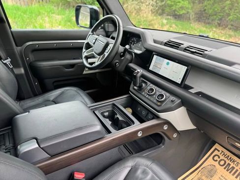 Used 2020 Land Rover Defender 110 HSE AWD/4WD image 19