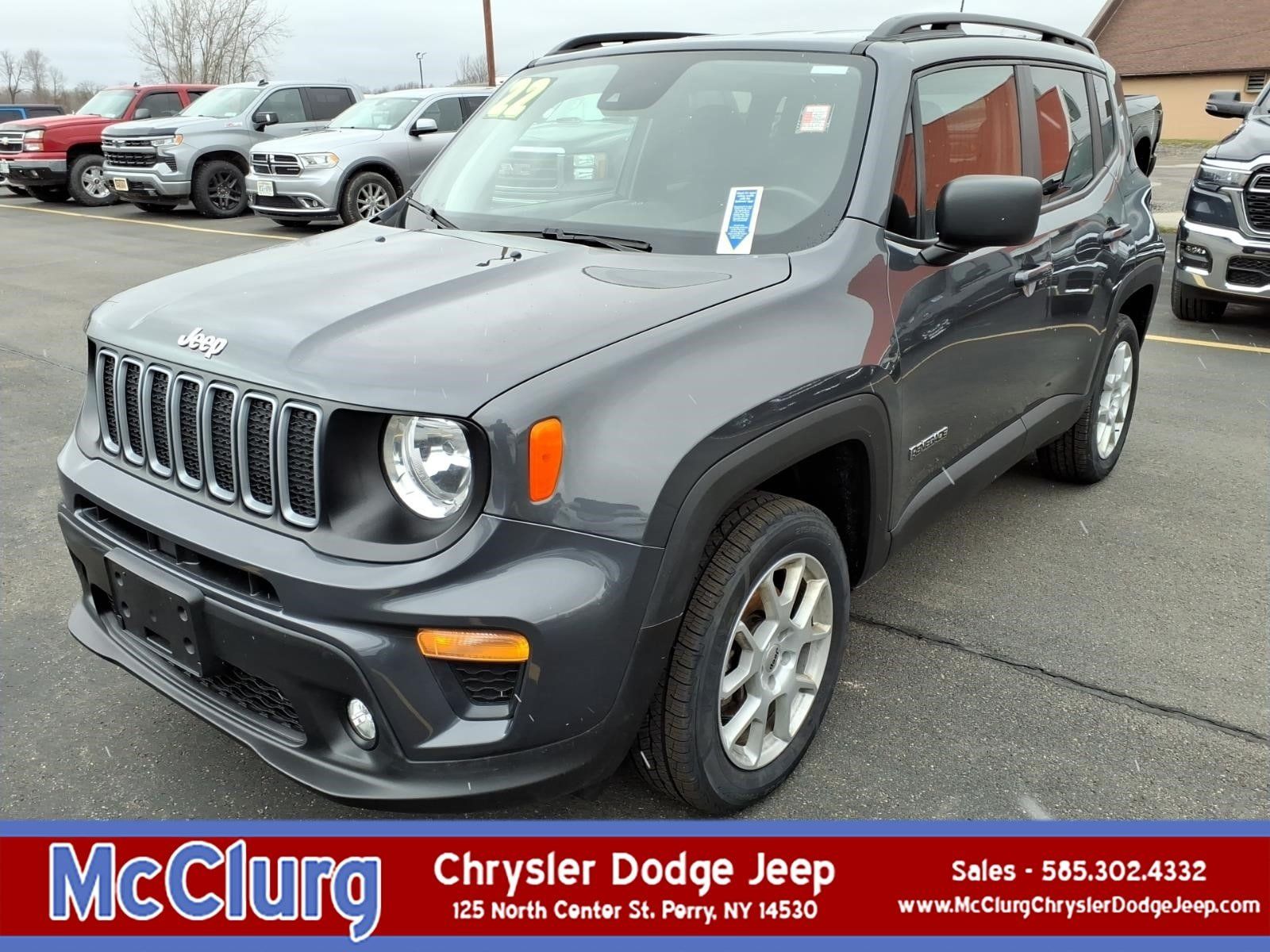 Used 2022 Jeep Renegade Latitude w/ Convenience Group AWD/4WD image 1