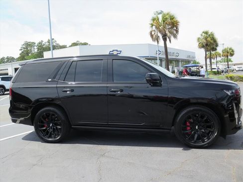 Certified 2023 Cadillac Escalade Sport Platinum w/ LPO, ONYX Package AWD/4WD image 2