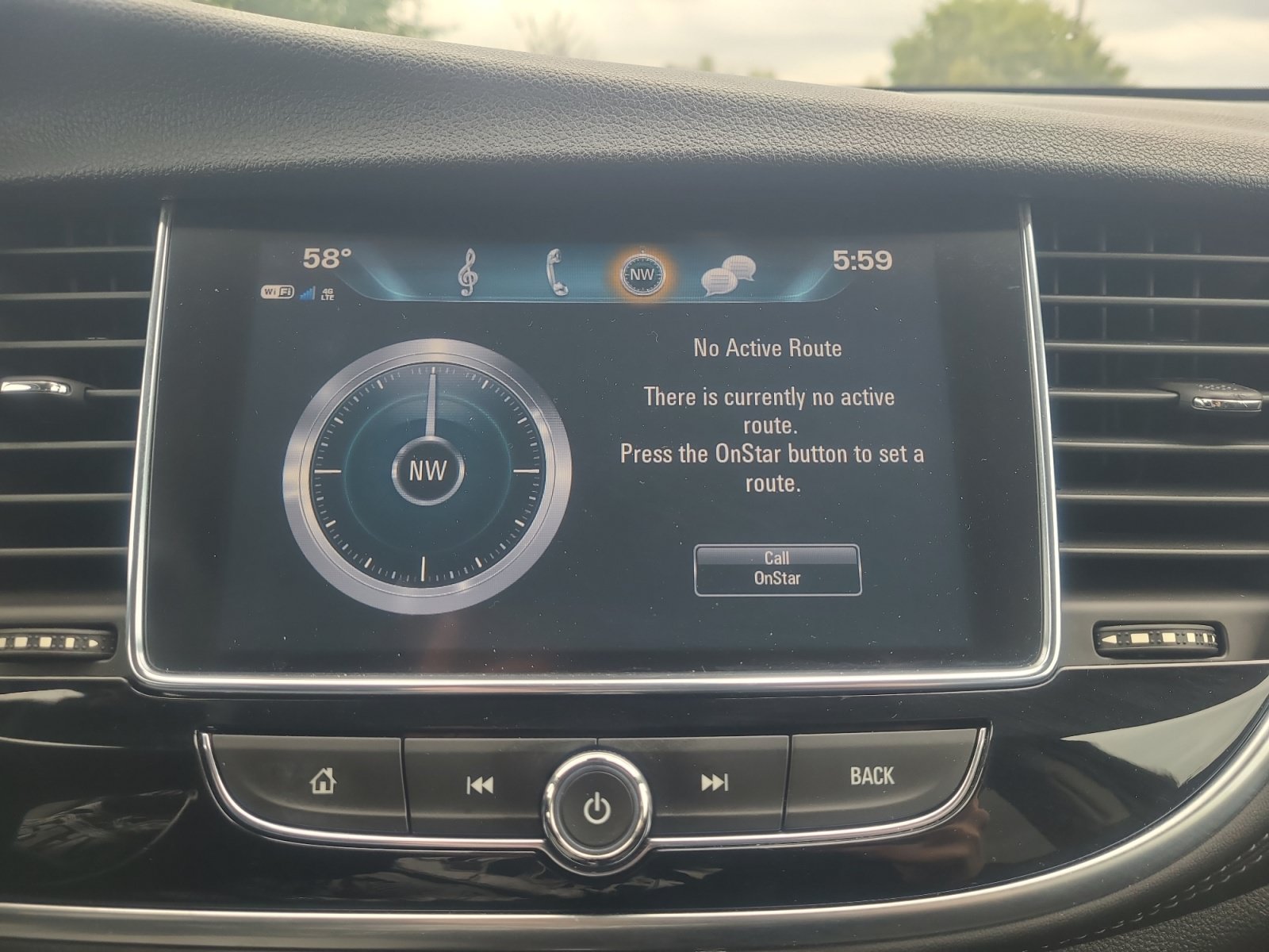 Used 2018 Buick Encore Preferred AWD/4WD image 27