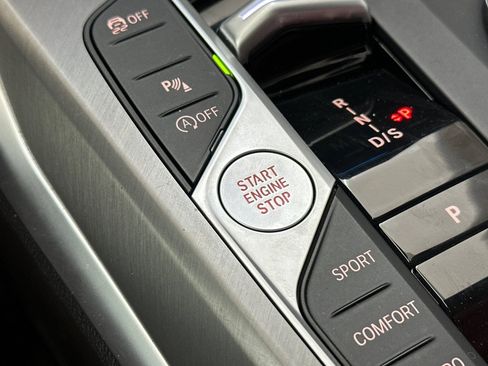 Used 2025 BMW 230i Coupe w/ M Sport Package image 32