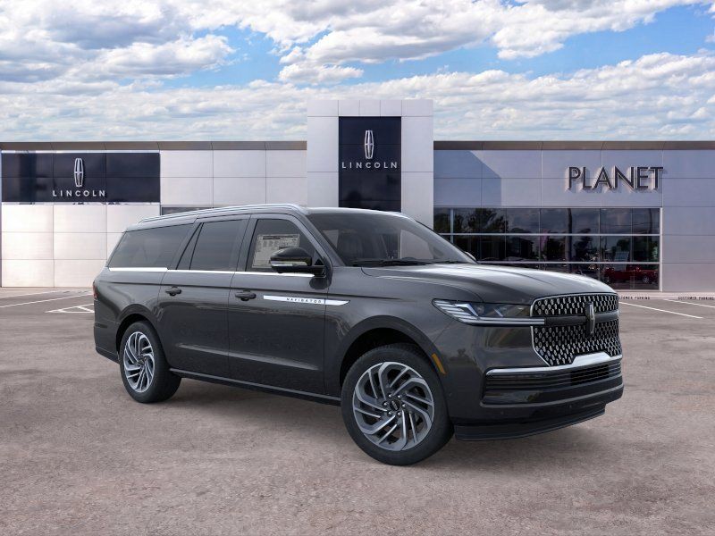 New 2026 Lincoln Navigator L Reserve AWD/4WD image 7